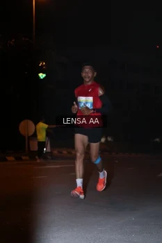 Runner Photo 3356045