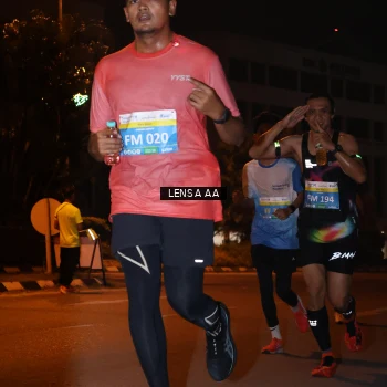 Runner Photo 3356096