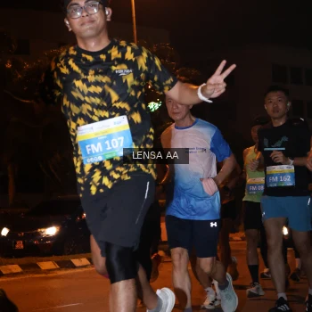 Runner Photo 3356099