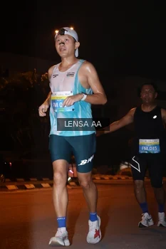 Runner Photo 3356173