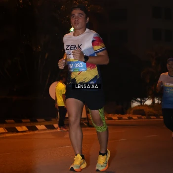 Runner Photo 3356187