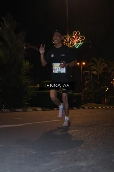 Runner Photo 3356631
