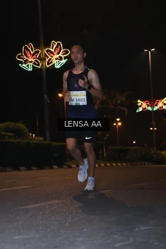 Runner Photo 3356704