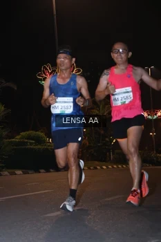 Runner Photo 3356714