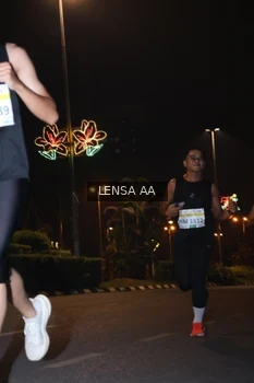 Runner Photo 3356715