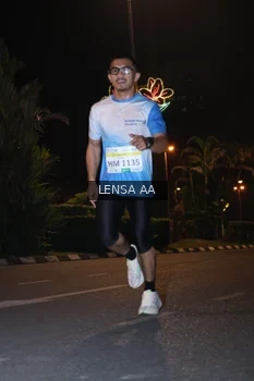 Runner Photo 3356733