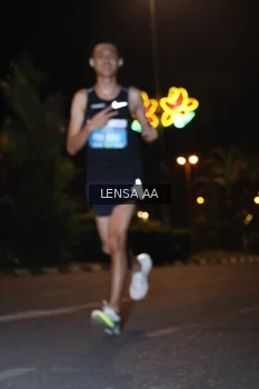 Runner Photo 3356742