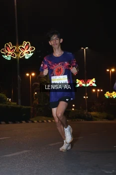 Runner Photo 3356750