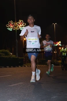 Runner Photo 3356751