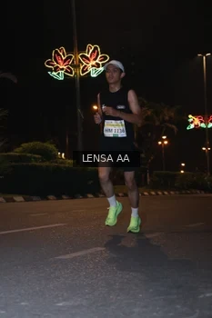 Runner Photo 3356760