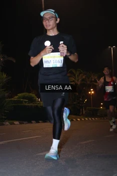 Runner Photo 3356780