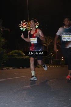 Runner Photo 3356787
