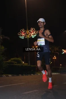 Runner Photo 3356811