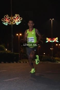 Runner Photo 3356812
