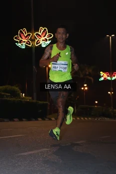 Runner Photo 3356813