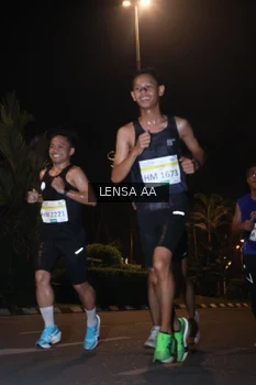 Runner Photo 3356826