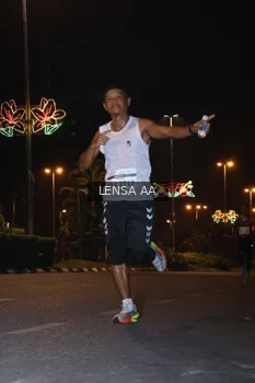 Runner Photo 3356840