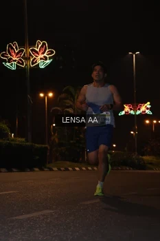 Runner Photo 3356909