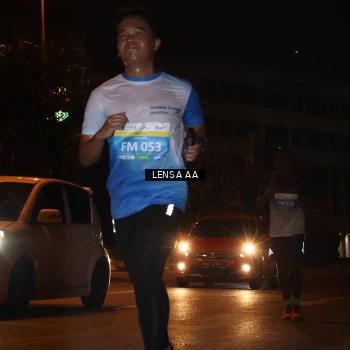 Runner Photo 3357415