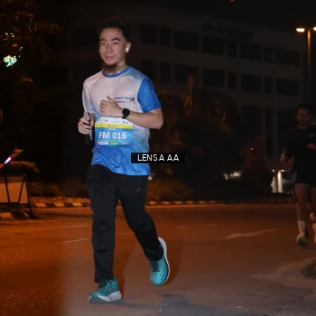 Runner Photo 3357631