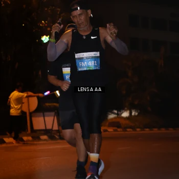 Runner Photo 3357653