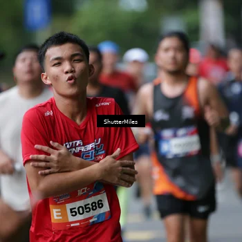 Runner Photo 33591