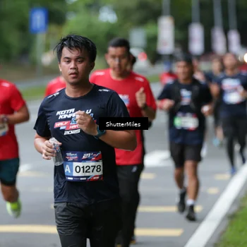 Runner Photo 33603