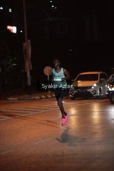 Runner Photo 3360895