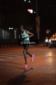 Runner Photo 3360899