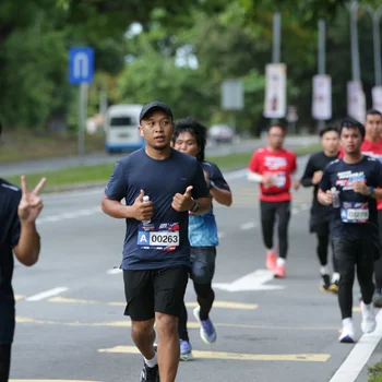 Runner Photo 33624