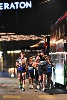 Runner Photo 3362473