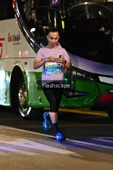 Runner Photo 3362516