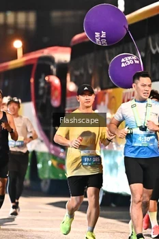 Runner Photo 3363081