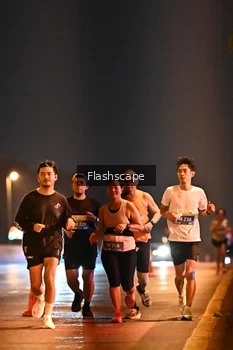 Runner Photo 3363163