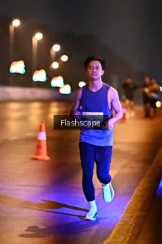 Runner Photo 3363164