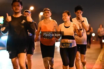 Runner Photo 3363172