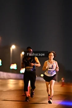 Runner Photo 3363182