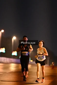 Runner Photo 3363185