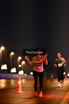 Runner Photo 3363188