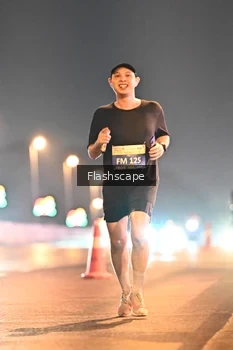 Runner Photo 3363249