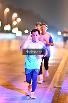 Runner Photo 3363308