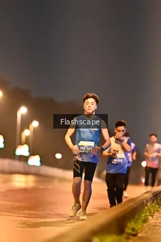 Runner Photo 3363334