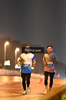 Runner Photo 3363343
