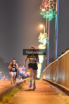 Runner Photo 3363345