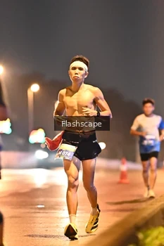 Runner Photo 3363362
