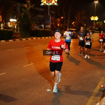 Runner Photo 3364530