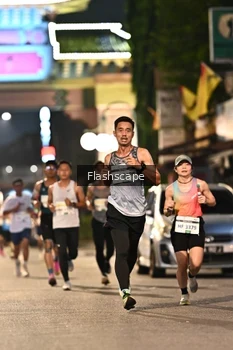 Runner Photo 3366300