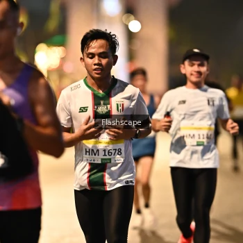 Runner Photo 3366509