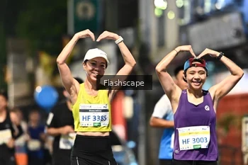 Runner Photo 3366765