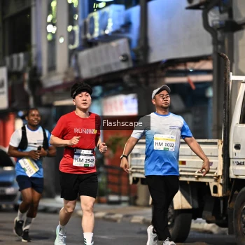 Runner Photo 3367934